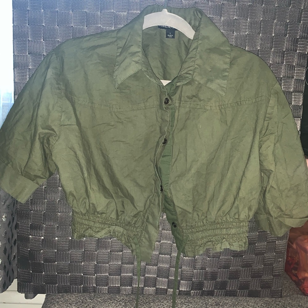 Cropped Olive Green Button-Front shirt